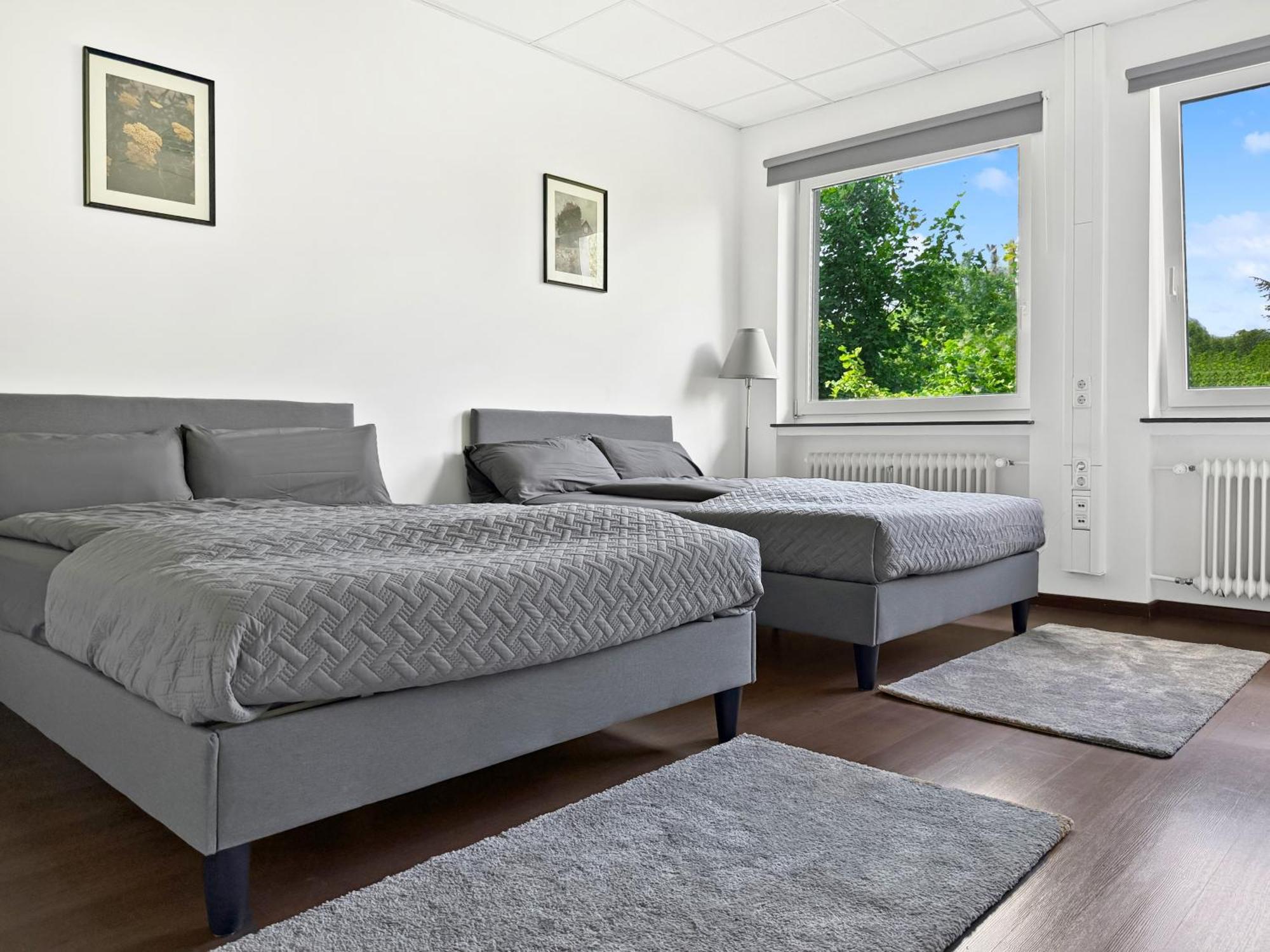 Group Oasis In Cinema, Pool Table, 17 Beds * München