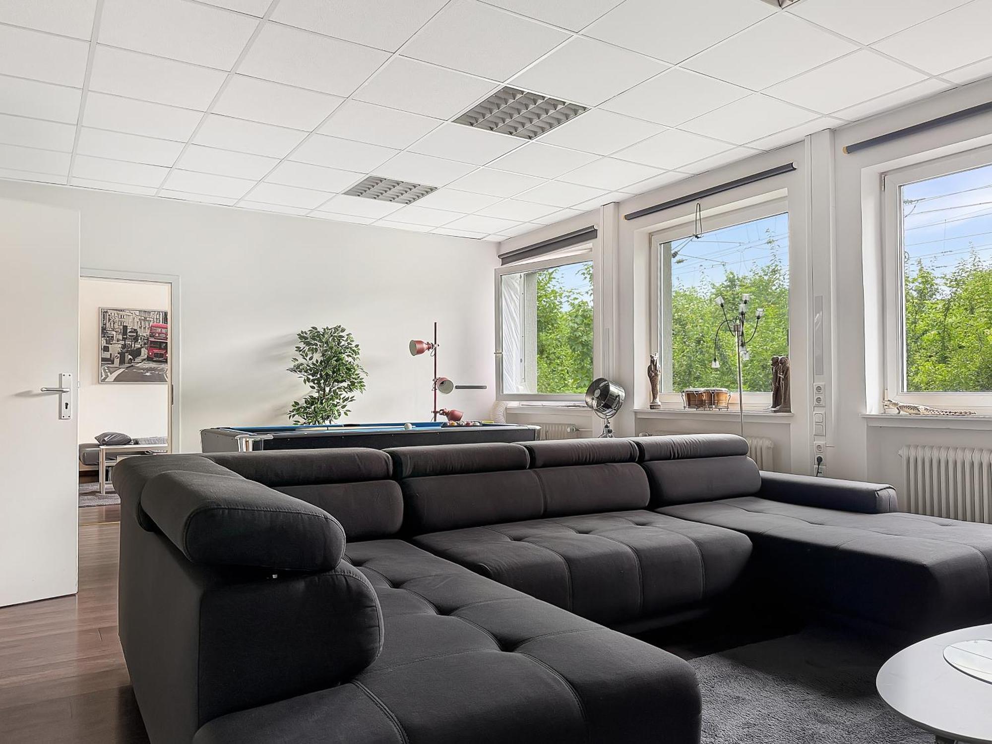 Apartment Group Oasis In Cinema, Pool Table, 17 Beds München